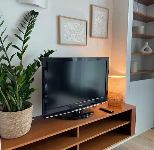 Nook I Rivernest Apartament *